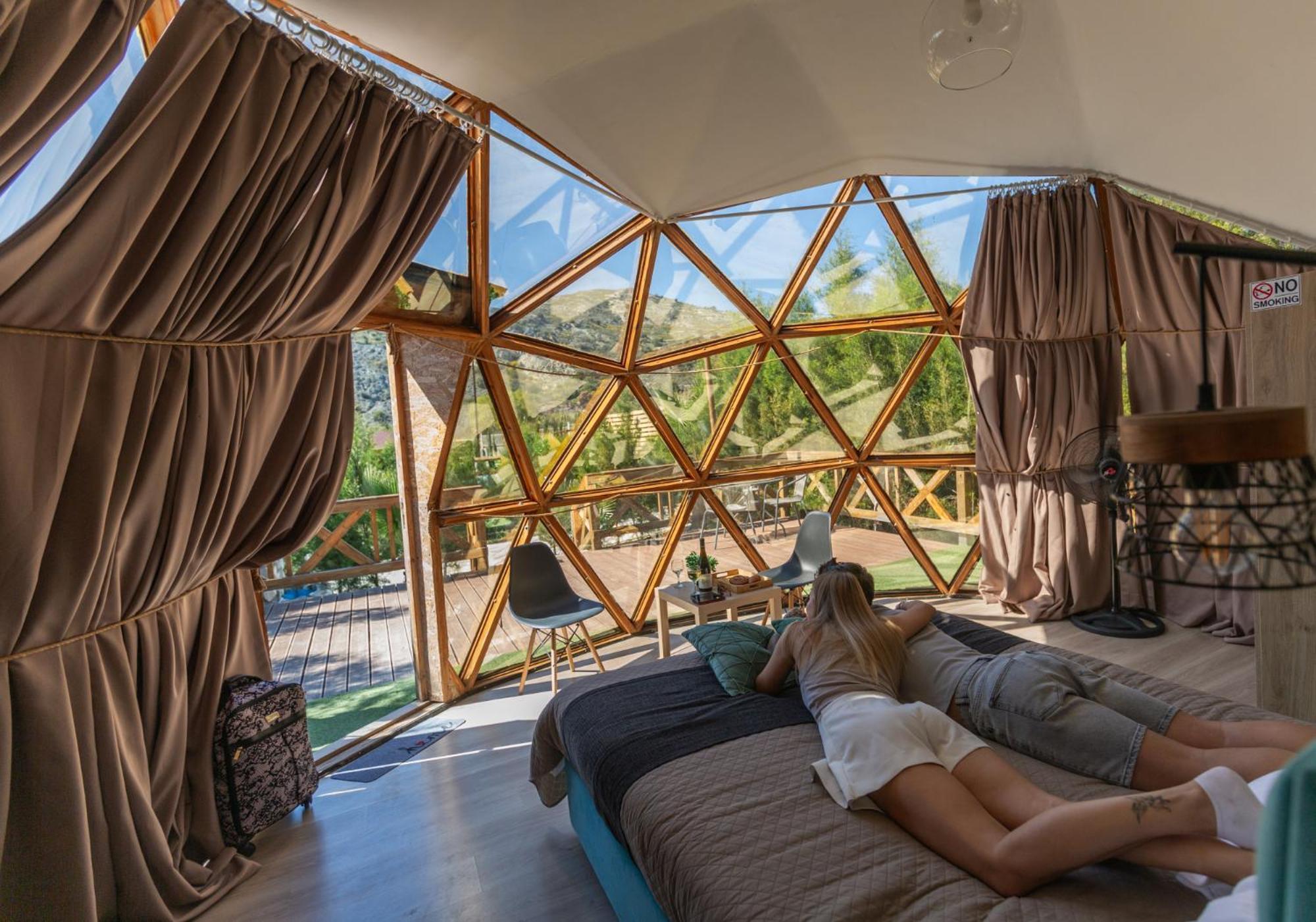 Amazing Cyprus Glamping Domes - Glamping Cyprus Hotel Paphos ภายนอก รูปภาพ